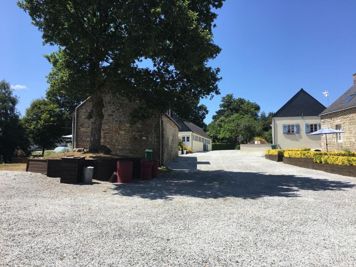 Gites De Kermoel, Ouessant Kernascleden Exterior photo